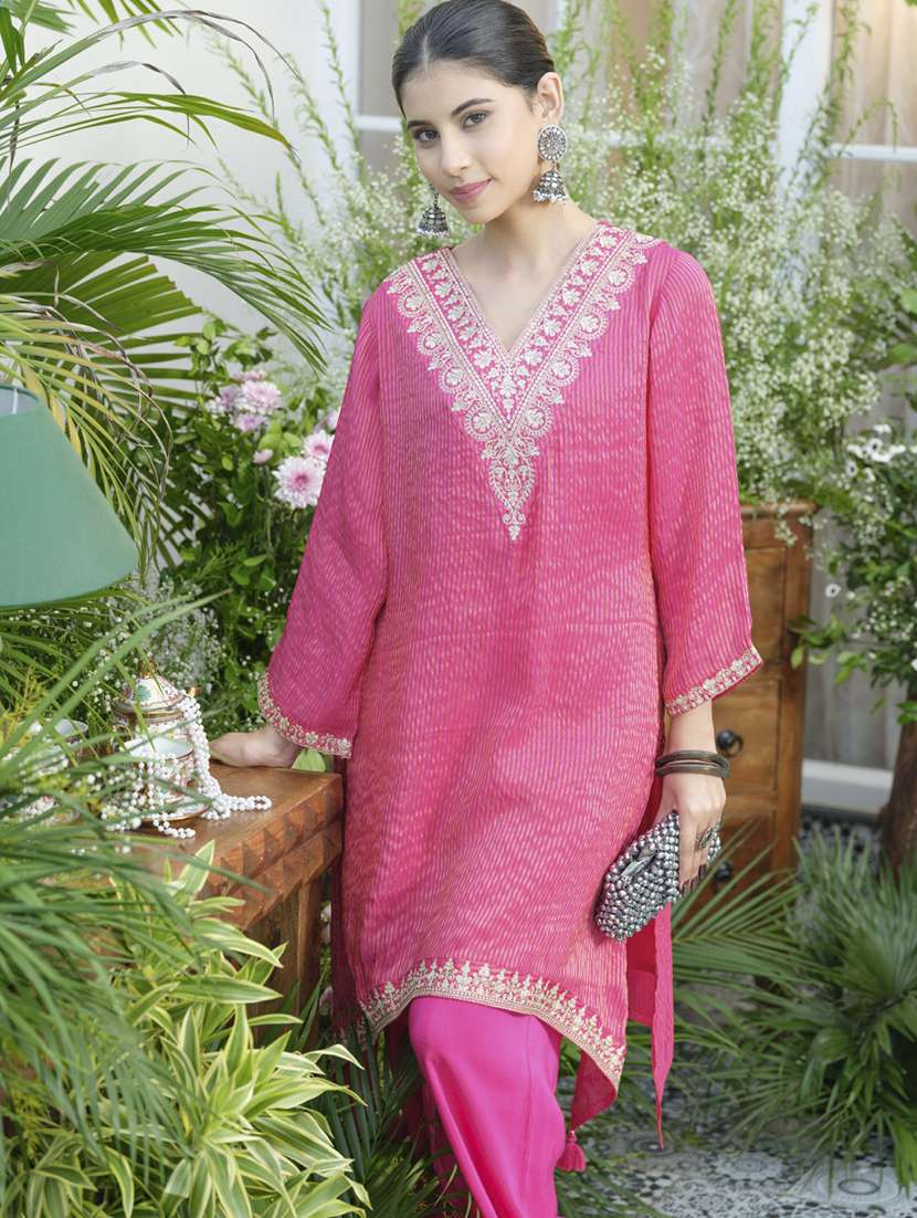 women striped three quarter sleeve kurta pant set - 22076953 - Standard Image - 4