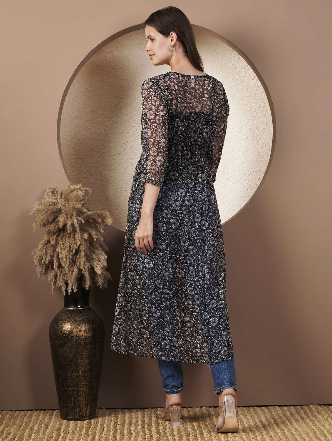women printed three quarter sleeve regular shrug - 22077817 - Standard Image - 4