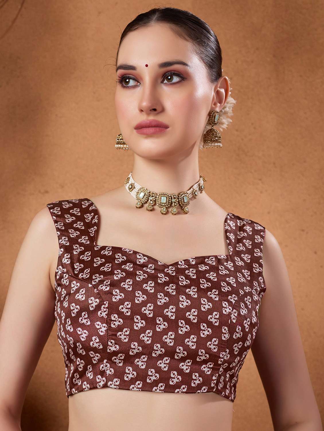women bandhani ready to wear saree with blouse - 22078194 - Standard Image - 4