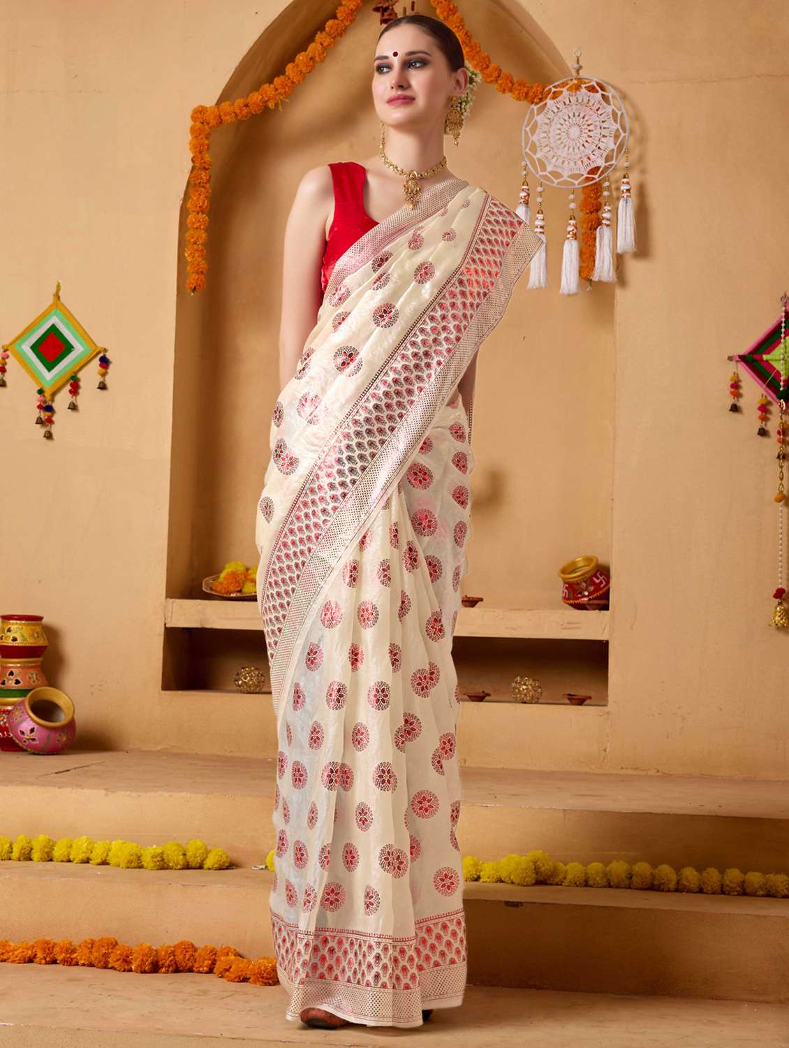 Women Printed Casual Wear Saree With Blouse - 22078205 -  Standard Image - 1