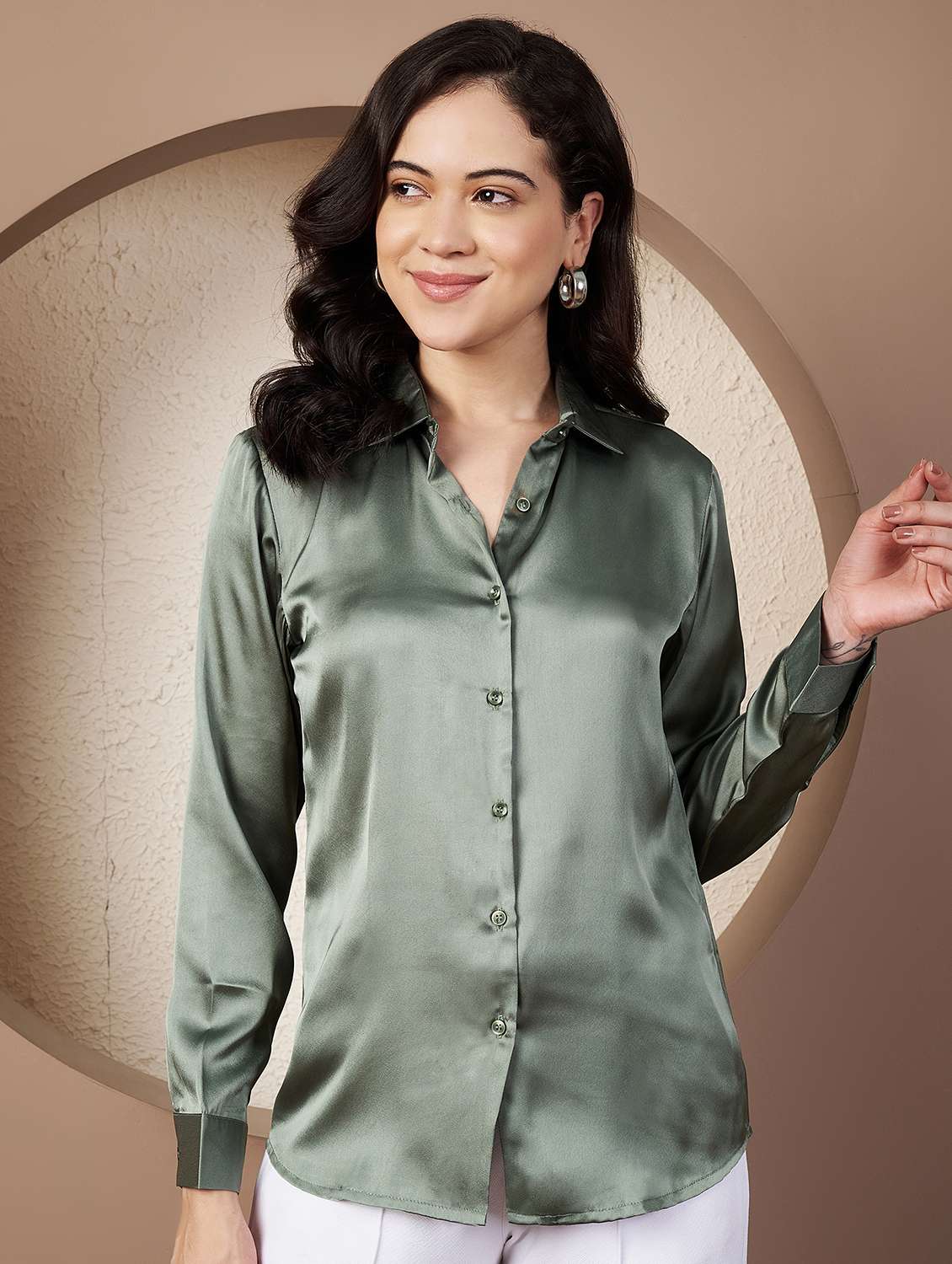 women solid collared long sleeve shirt