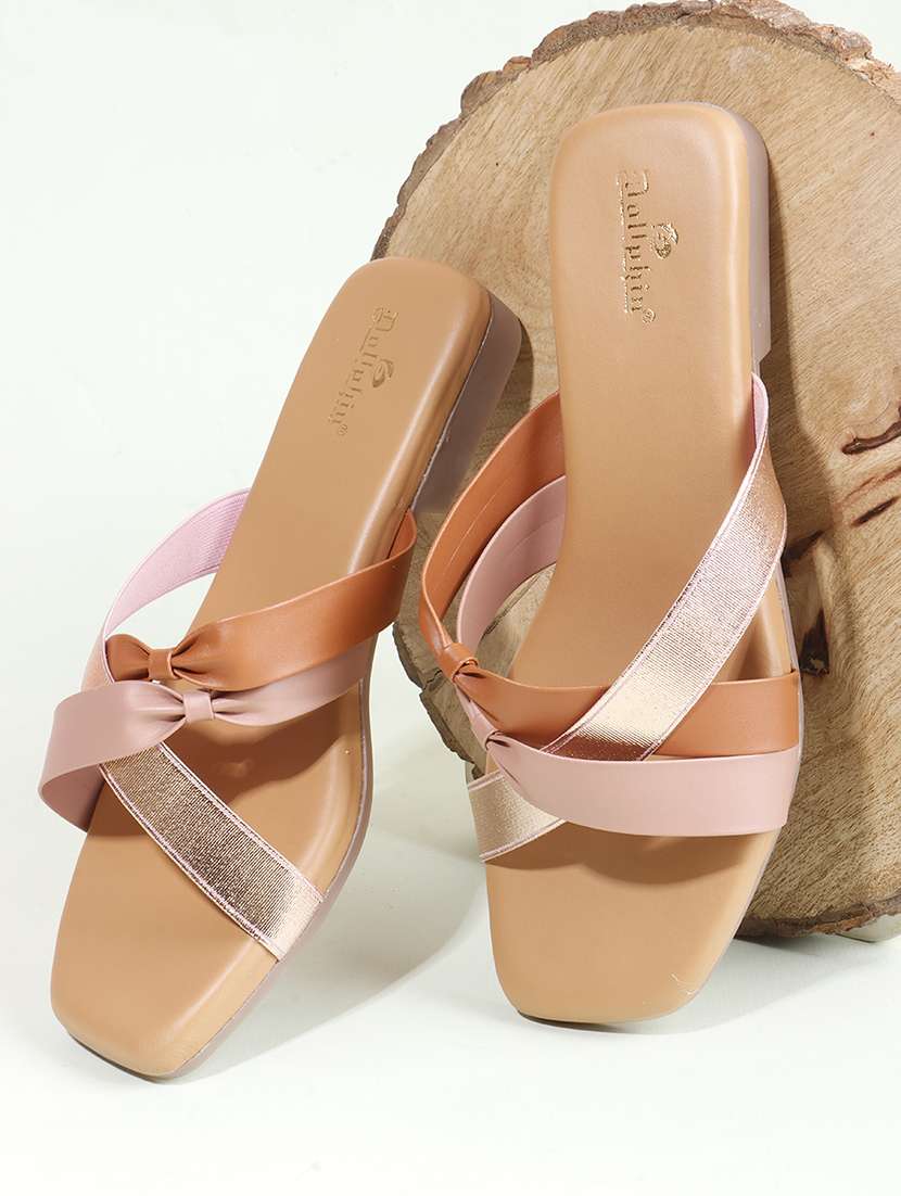 women solid slip on flats - 22078293 - Zoom Image - 0