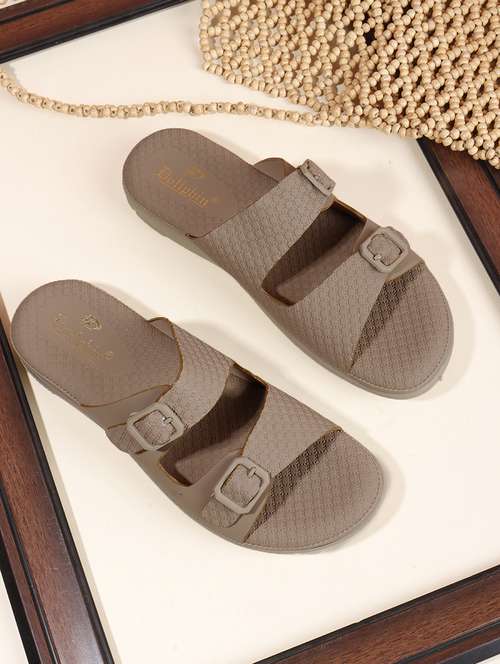 women solid slip on flats - 22078307 -  Standard Image - 0