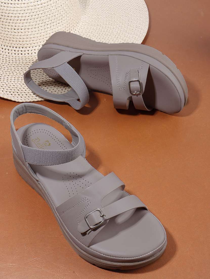 women solid back strap wedge