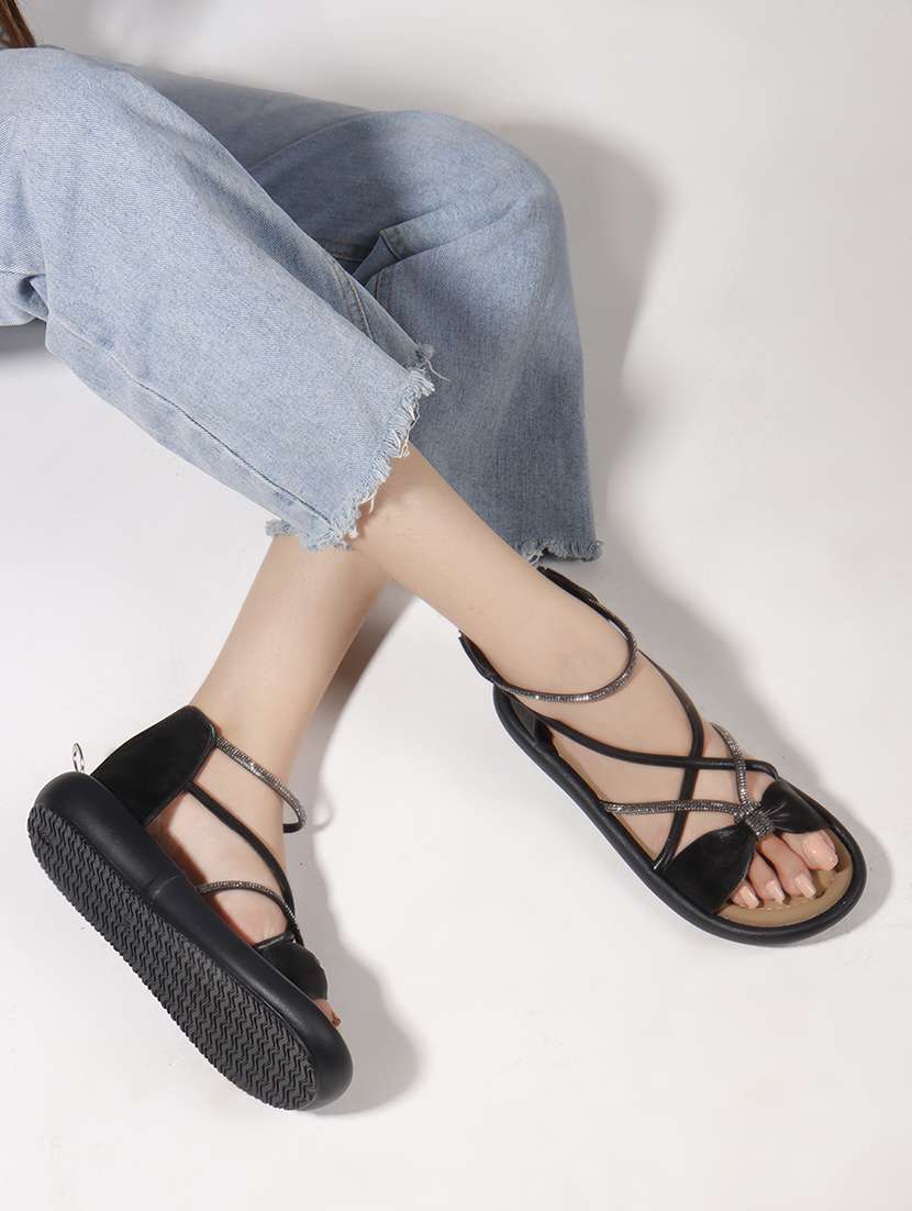 women black solid strappy gladiators flats - 22078335 - Standard Image - 1