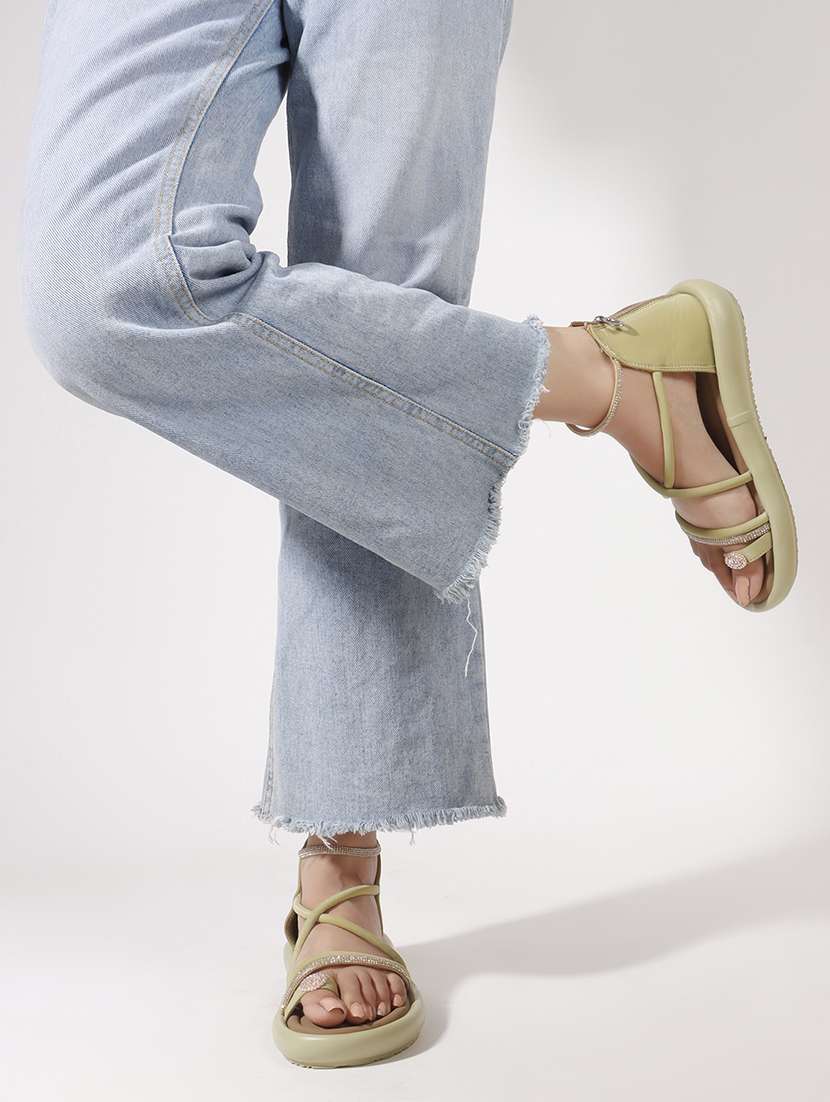 women solid strappy gladiator flats - 22078344 - Standard Image - 1