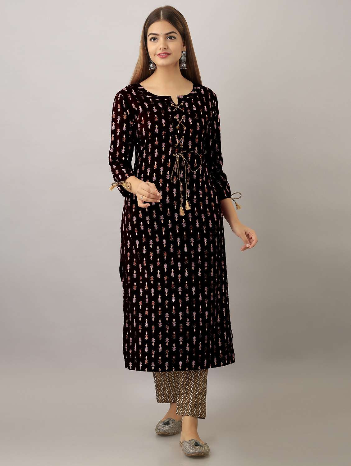 women printed three quarter sleeve straight kurta