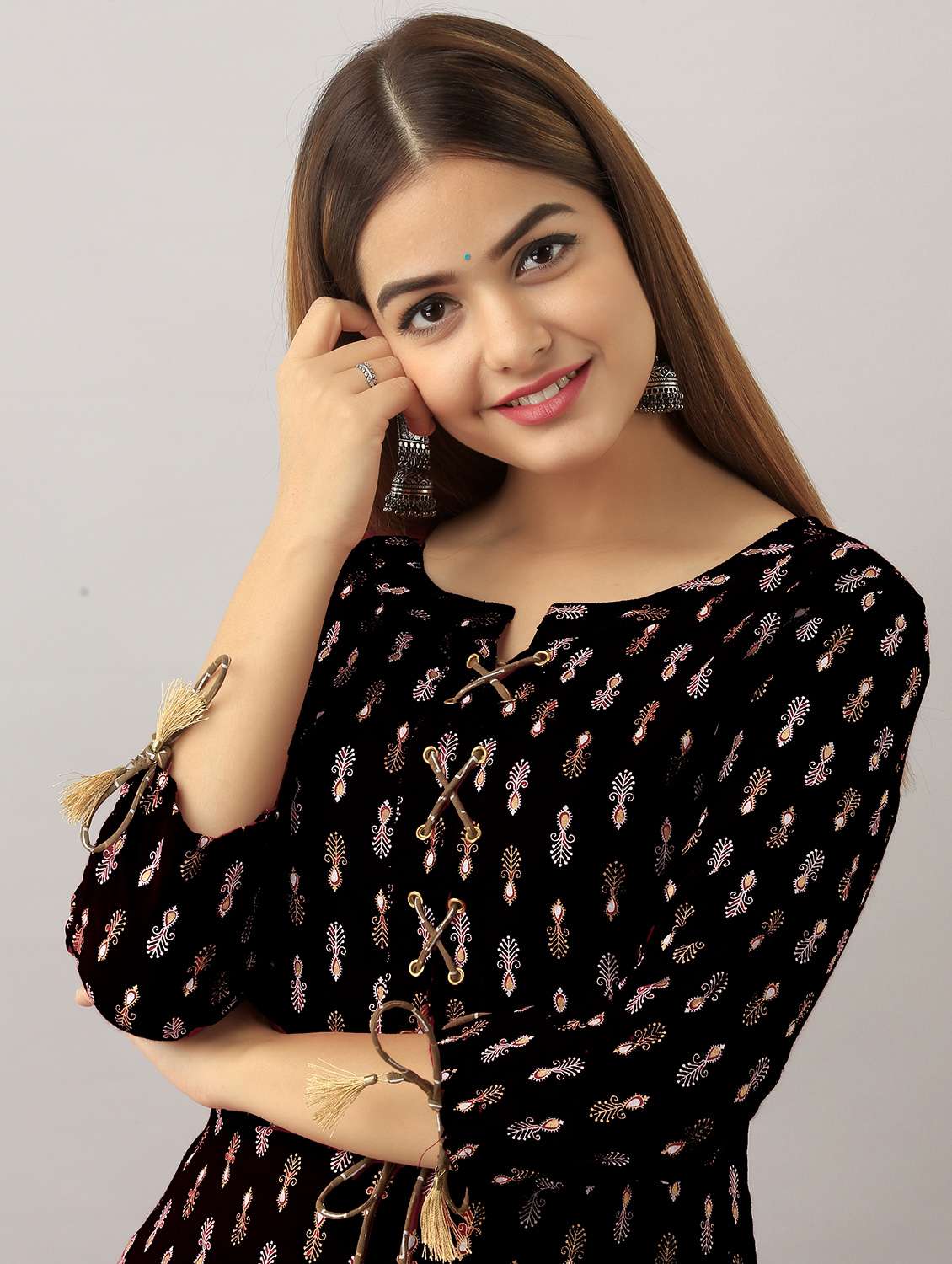 women printed three quarter sleeve straight kurta - 22078421 - Standard Image - 4