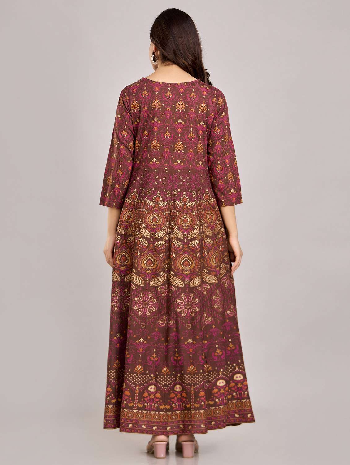 women printed three quarter sleeve flared ethnic dress - 22078429 - Standard Image - 4