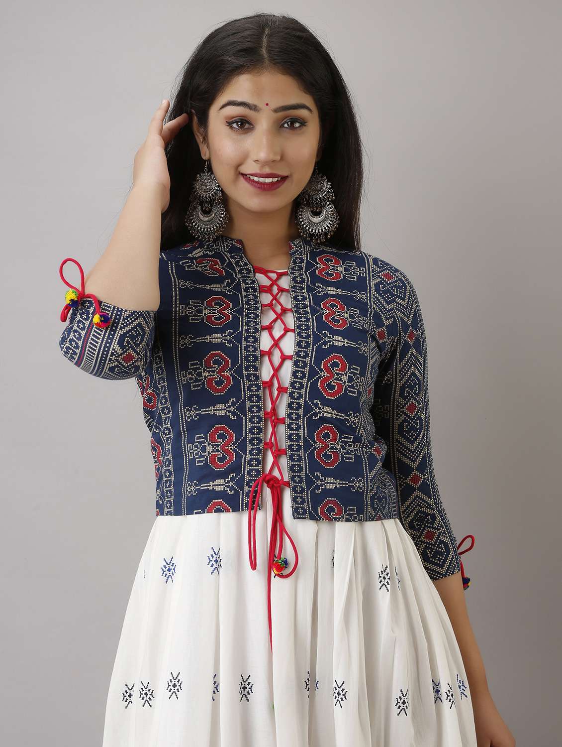 women printed three quarter sleeve kurta with jacket ethnic dress - 22078432 - Standard Image - 4