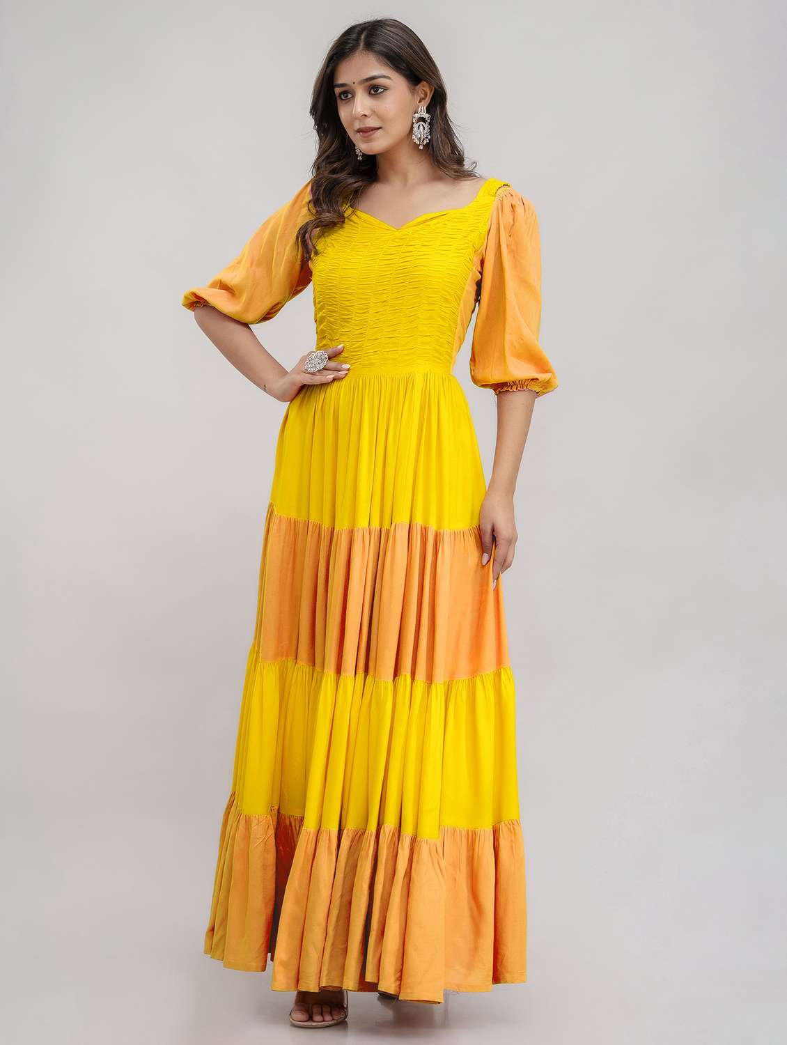 women color block puff sleeve tiered maxi dress - 22078440 - Standard Image - 4