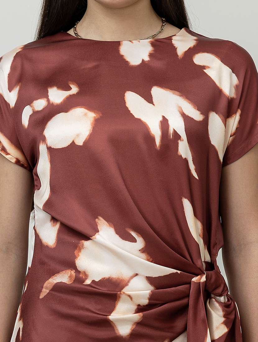 women printed short sleeve mock wrap top - 22078532 - Standard Image - 4