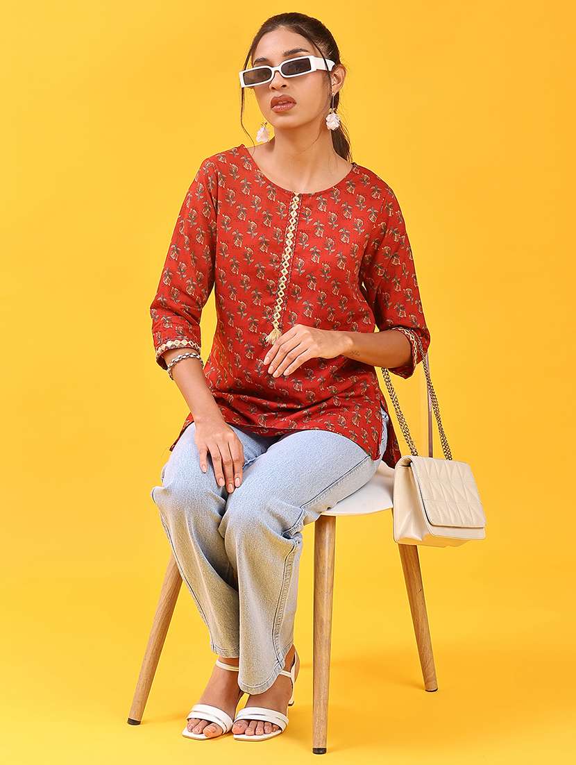 women floral printed three quarter sleeve straight kurti - 22078967 -  Standard Image - 4