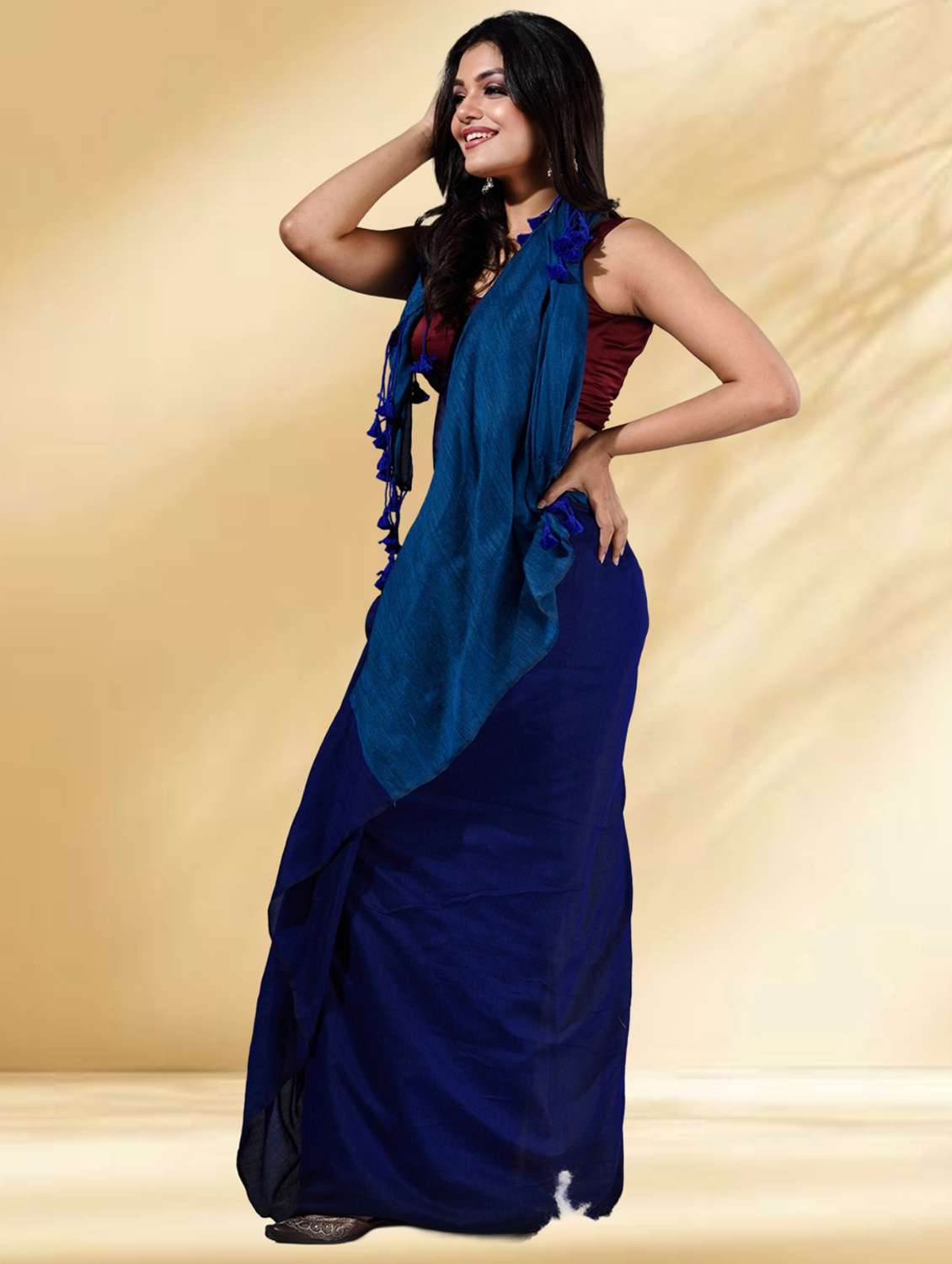 women solid handloom saree with blouse - 22079277 -  Standard Image - 4