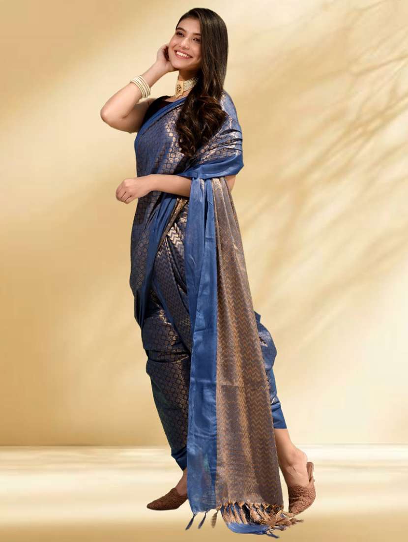 women self design bordered saree with blouse - 22079288 -  Standard Image - 1