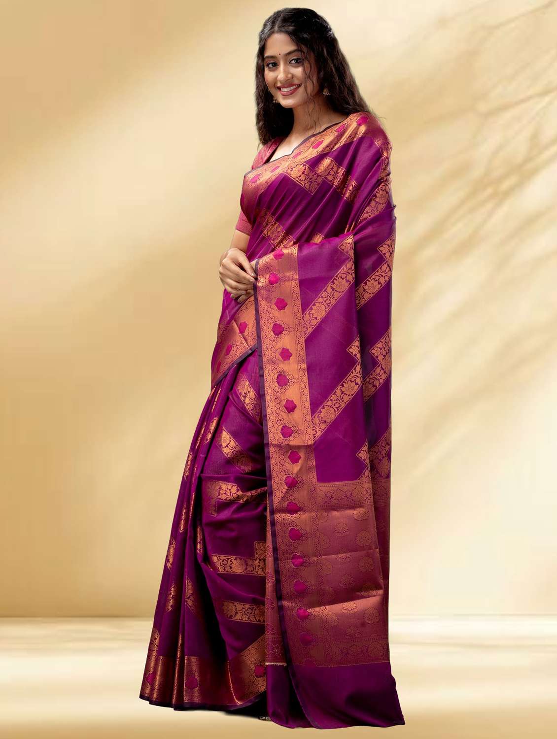 women self design bordered saree with blouse - 22079315 -  Standard Image - 1