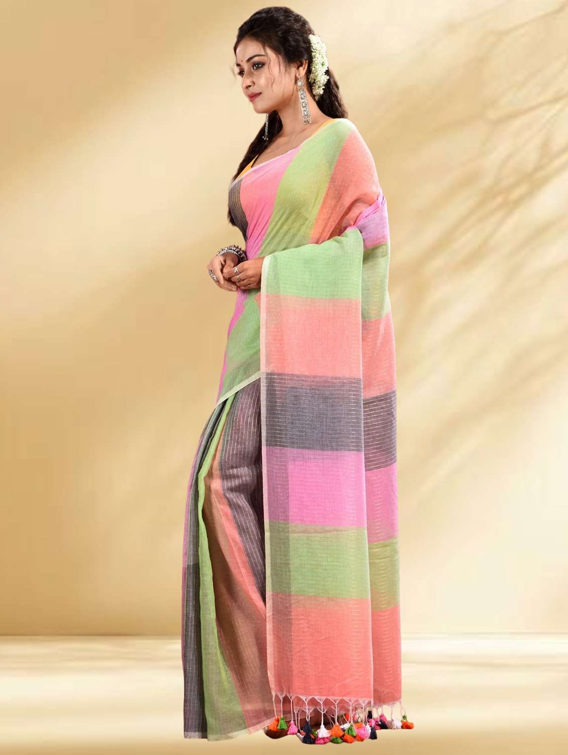 women striped handloom saree - 22079317 - Standard Image - 1