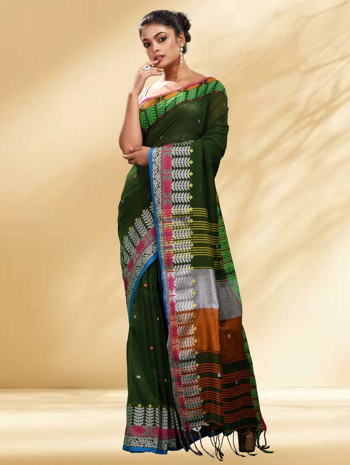 women self design handloom saree with blouse - 22079321 -  Standard Image - 1
