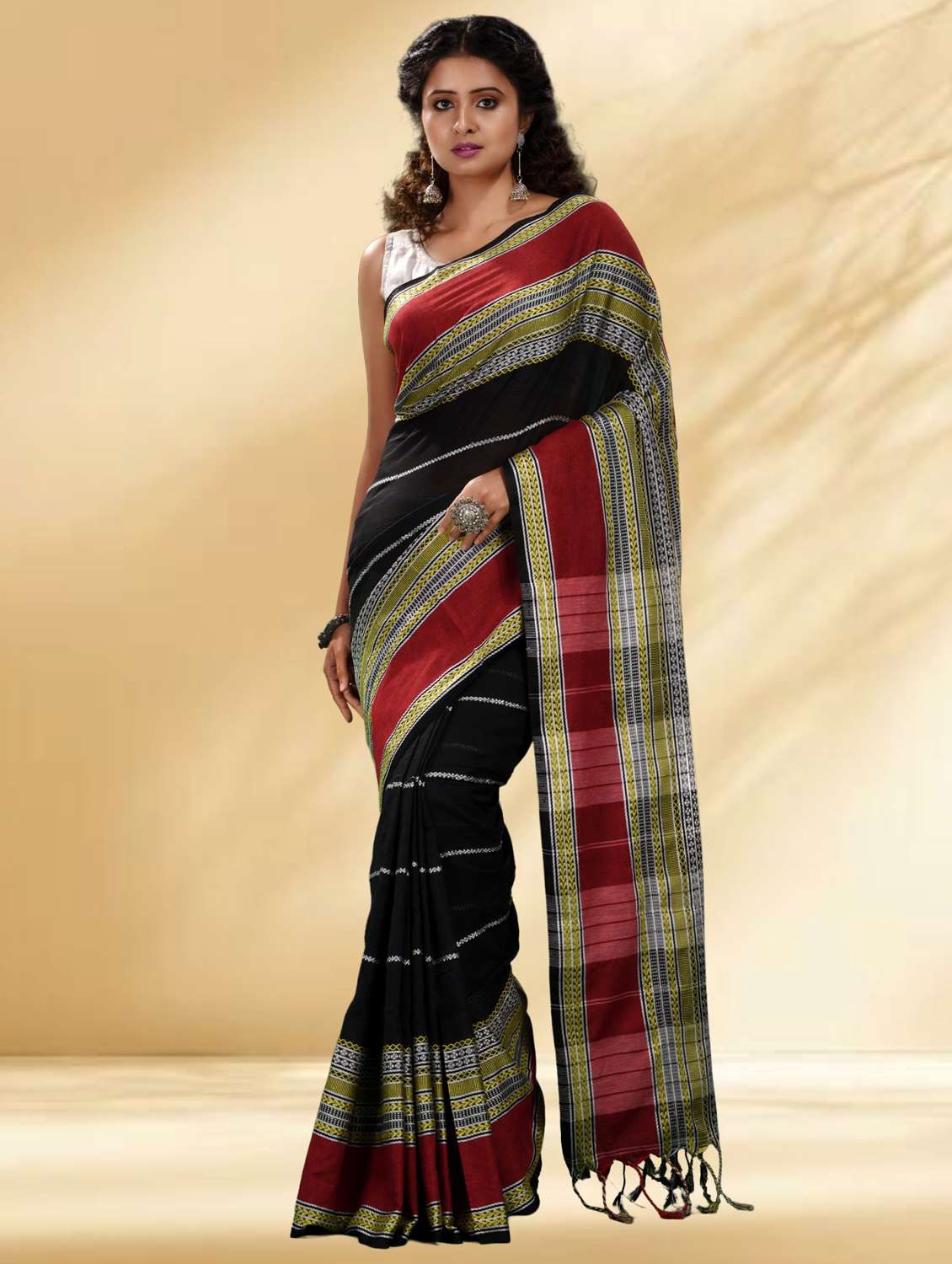 women self design handloom saree with blouse - 22079324 - Standard Image - 1
