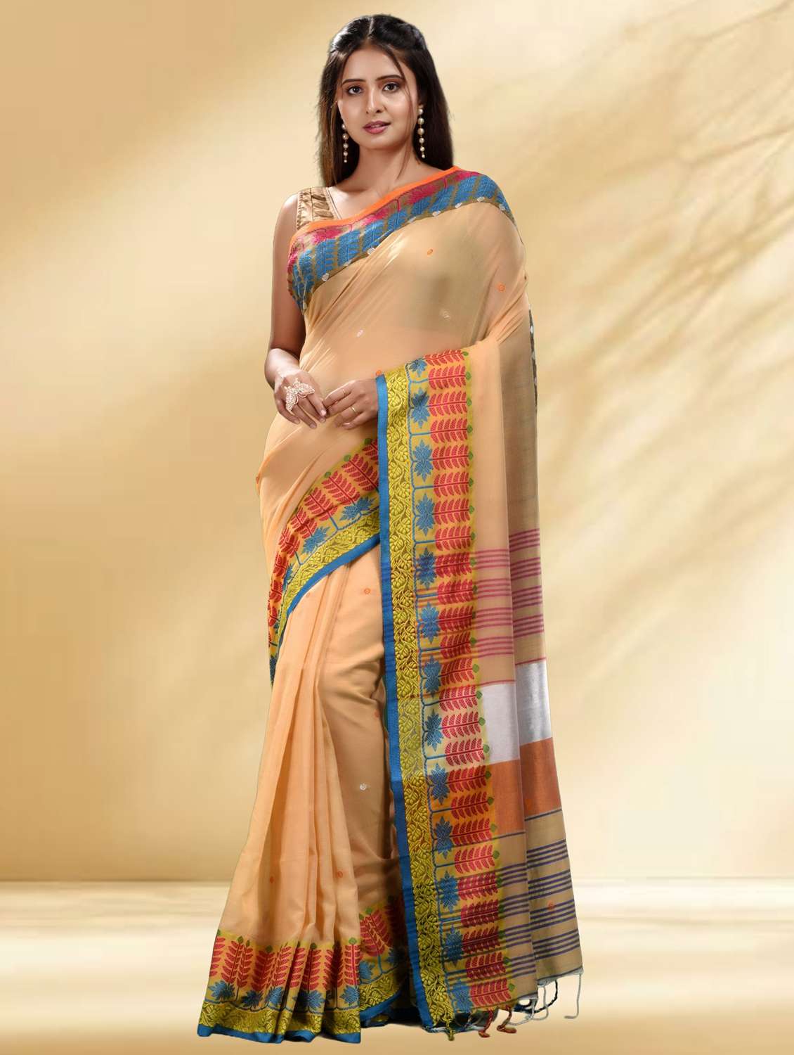 women self design handloom saree with blouse - 22079328 -  Standard Image - 1