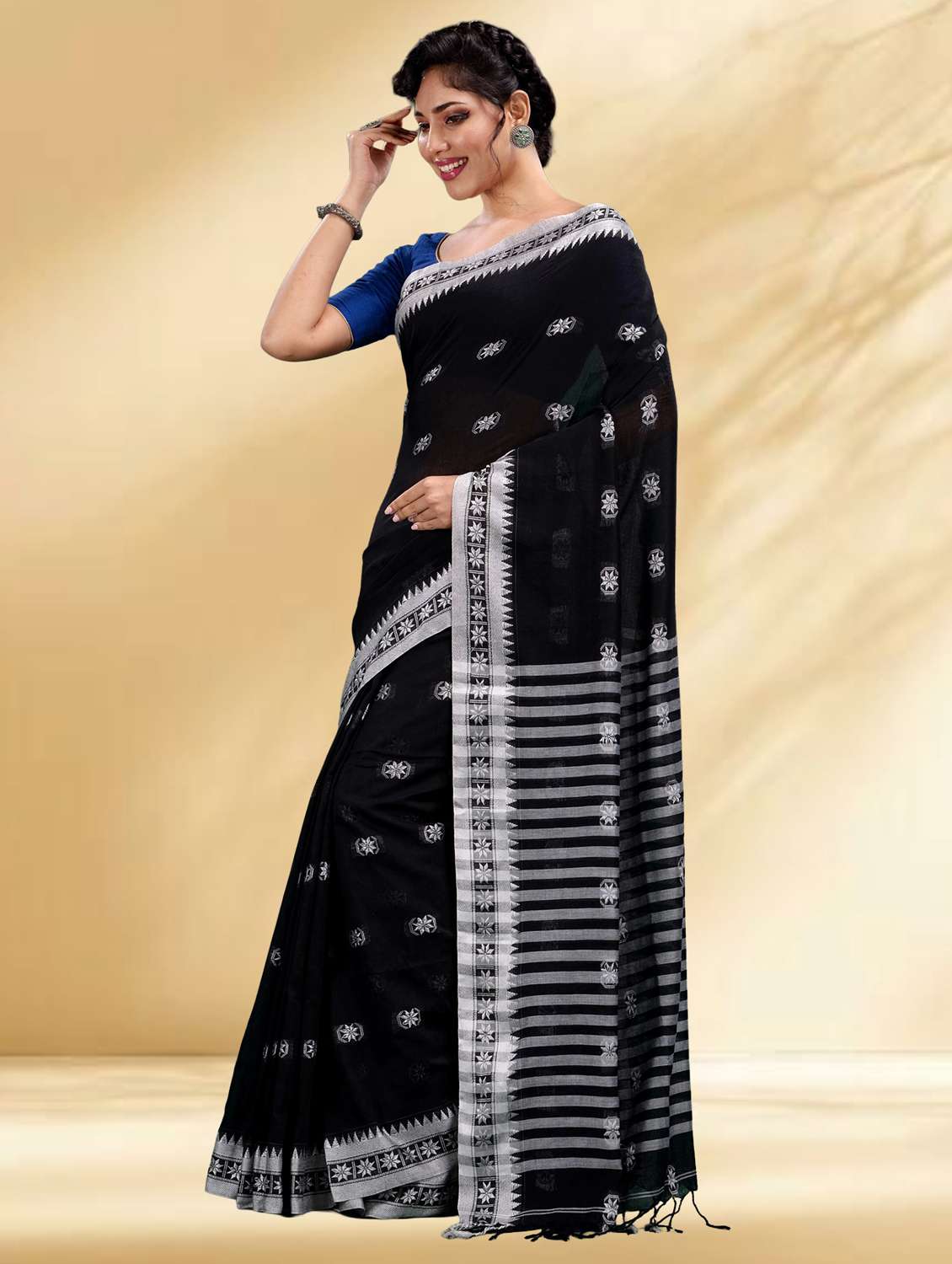 women self design handloom saree with blouse - 22079334 -  Standard Image - 1