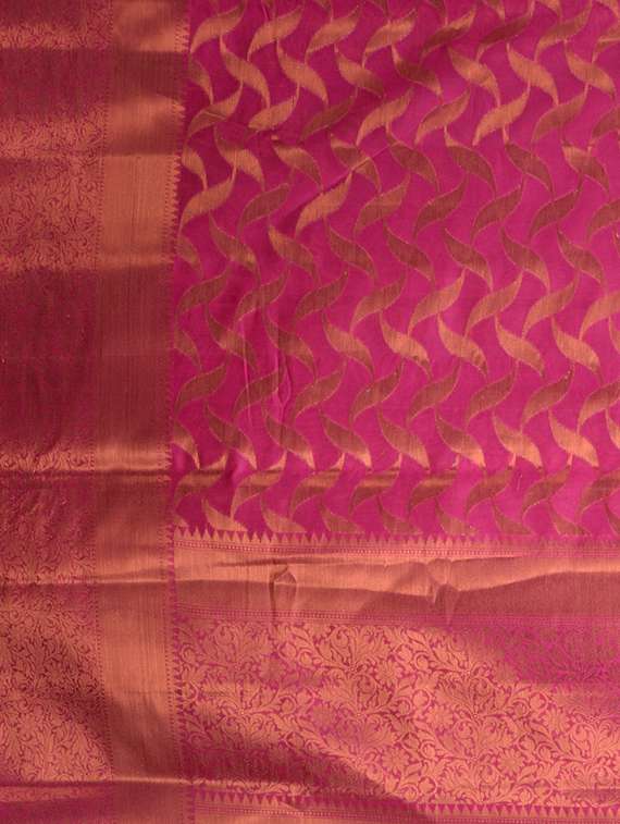 women self design bordered saree with blouse - 22079336 -  Standard Image - 4