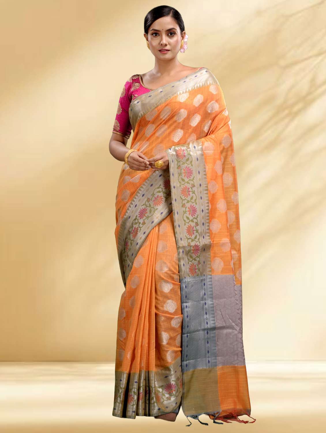 women self design handloom saree with blouse - 22079342 -  Standard Image - 1