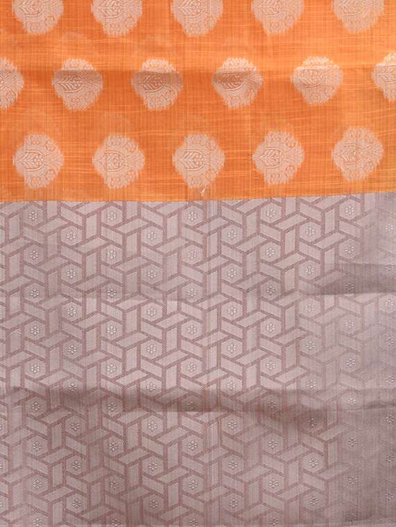 women self design handloom saree with blouse - 22079342 -  Standard Image - 4