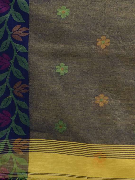 women self design handloom saree with blouse - 22079347 - Standard Image - 4