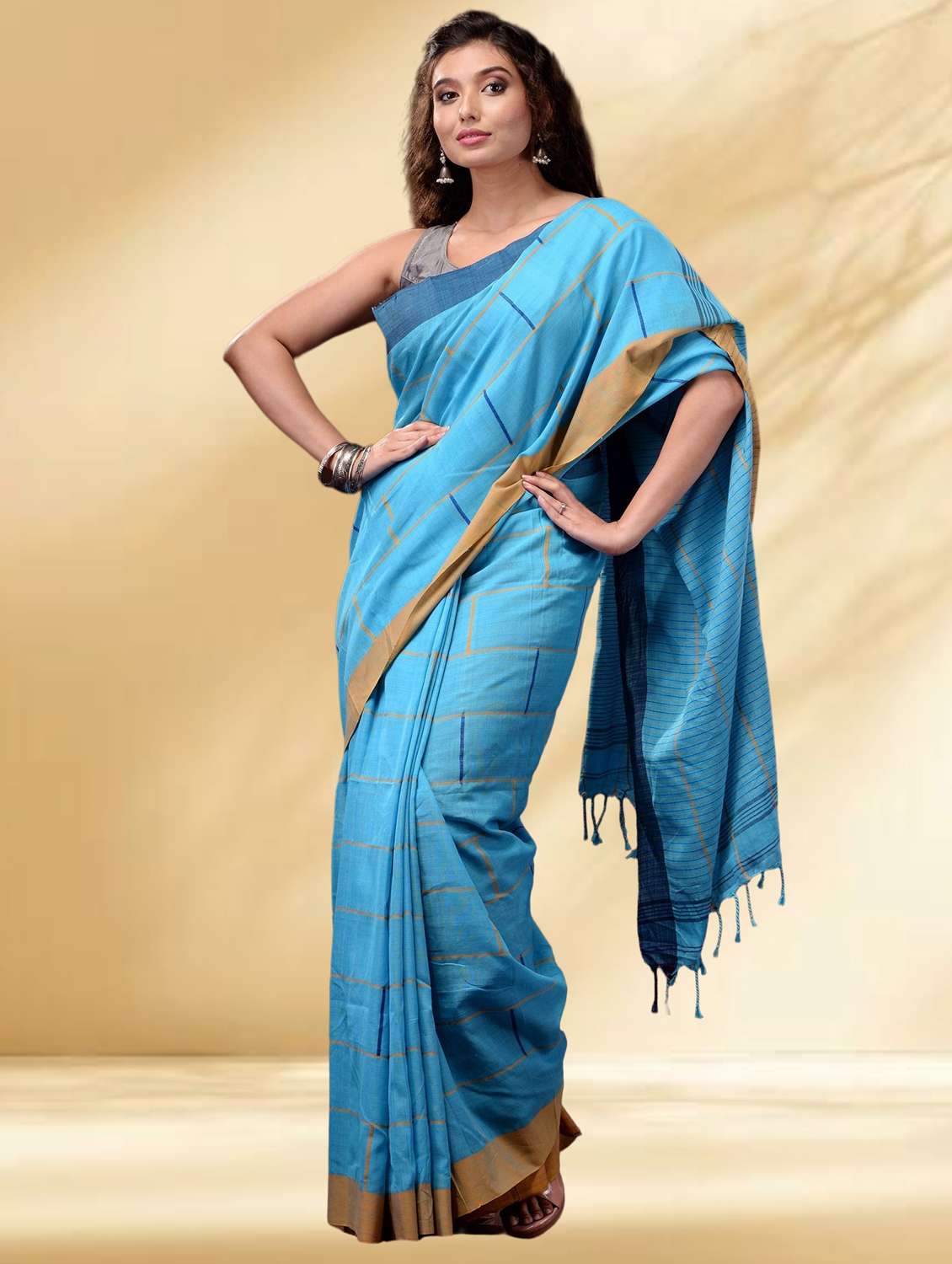 women self design handloom saree with blouse - 22079353 -  Standard Image - 1