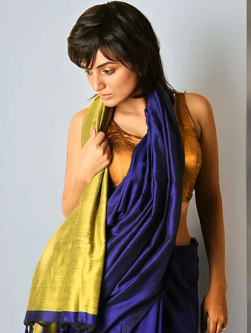 women solid handloom saree with blouse - 22079354 -  Standard Image - 1