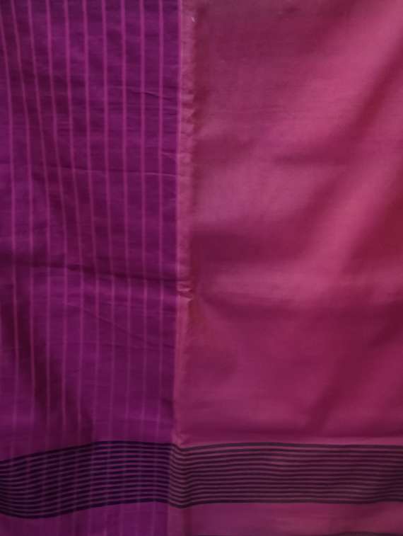 women checkered handloom saree with blouse - 22079358 -  Standard Image - 4