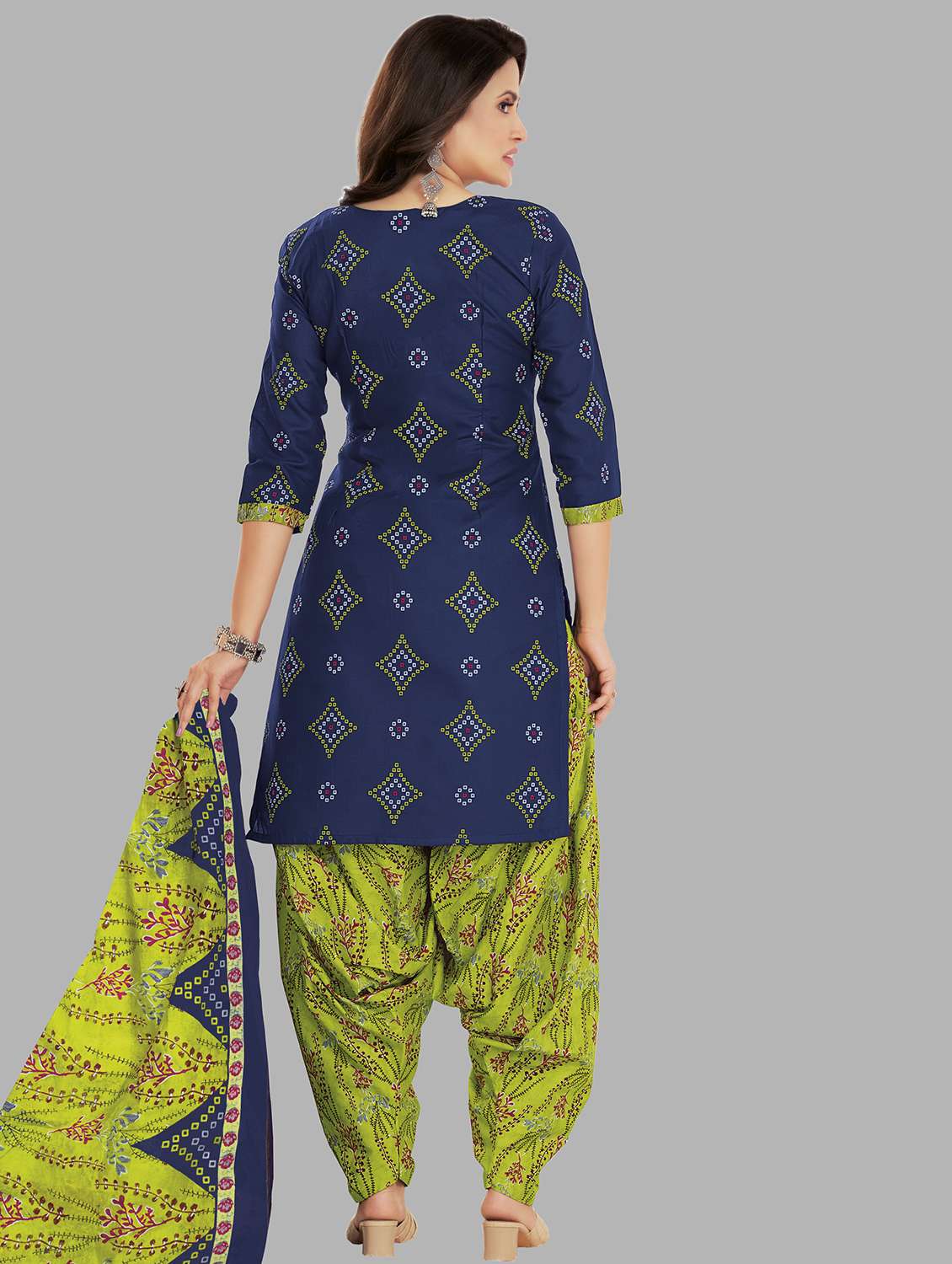 women printed unstitched salwar suit set - 22079494 -  Standard Image - 1