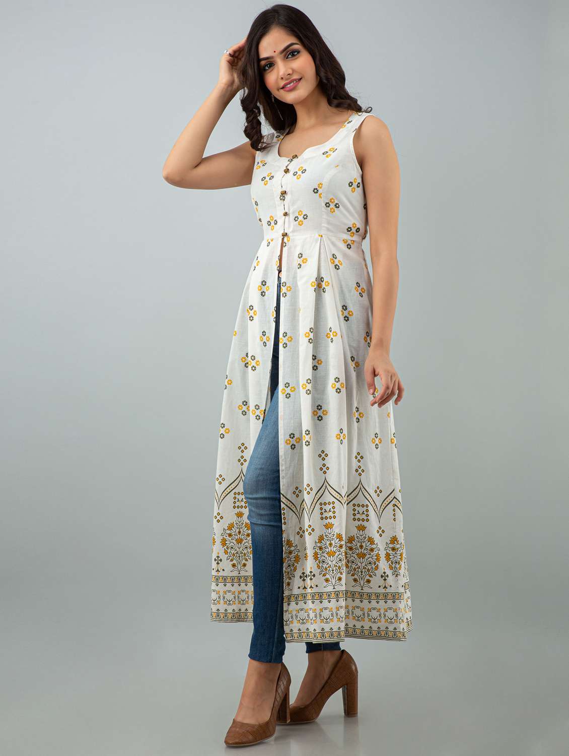women printed sleeveless front slit kurta - 22079756 - Standard Image - 1