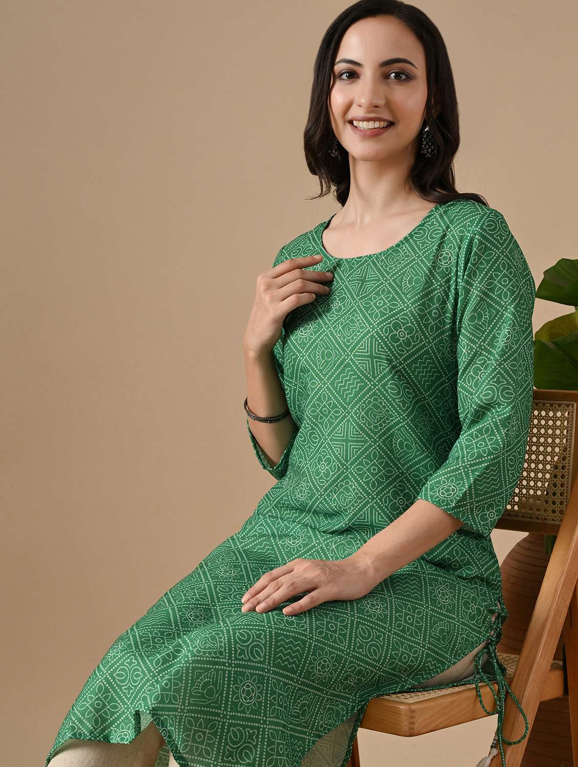 women printed three quarter sleeve straight kurta - 22079779 -  Standard Image - 4