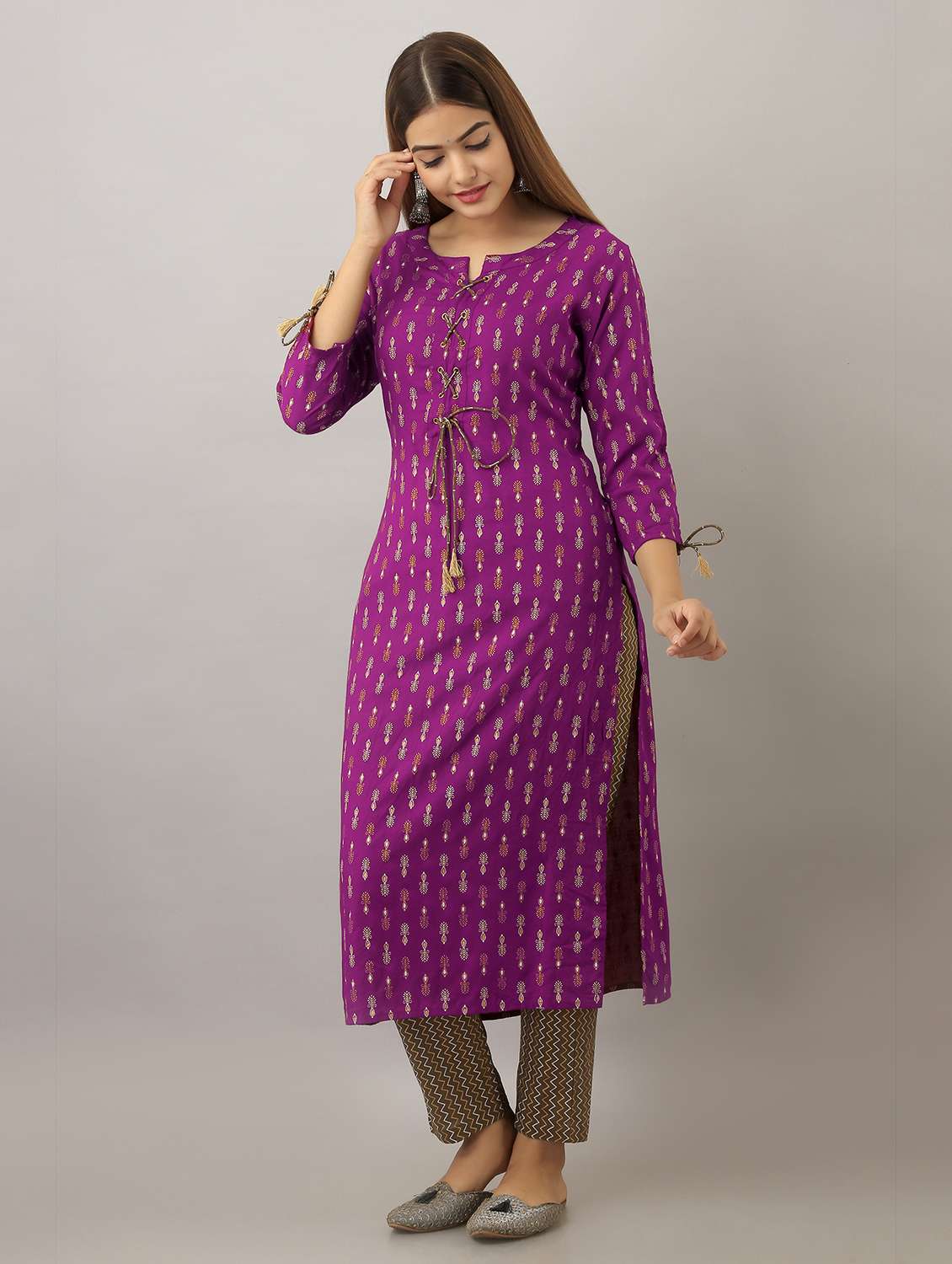 women paisley printed three quarter sleeve straight kurta - 22079787 -  Standard Image - 1