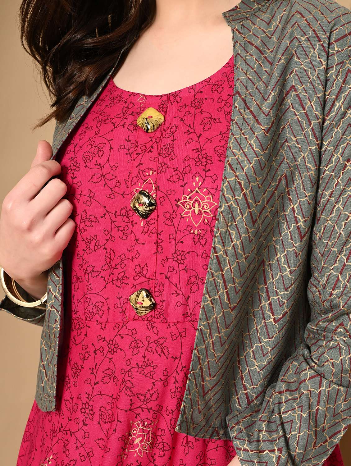 women printed long sleeve kurta with jacket ethnic dress - 22079791 - Standard Image - 4