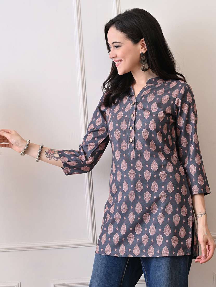 women printed three quarter sleeve straight kurti - 22079857 - Standard Image - 1