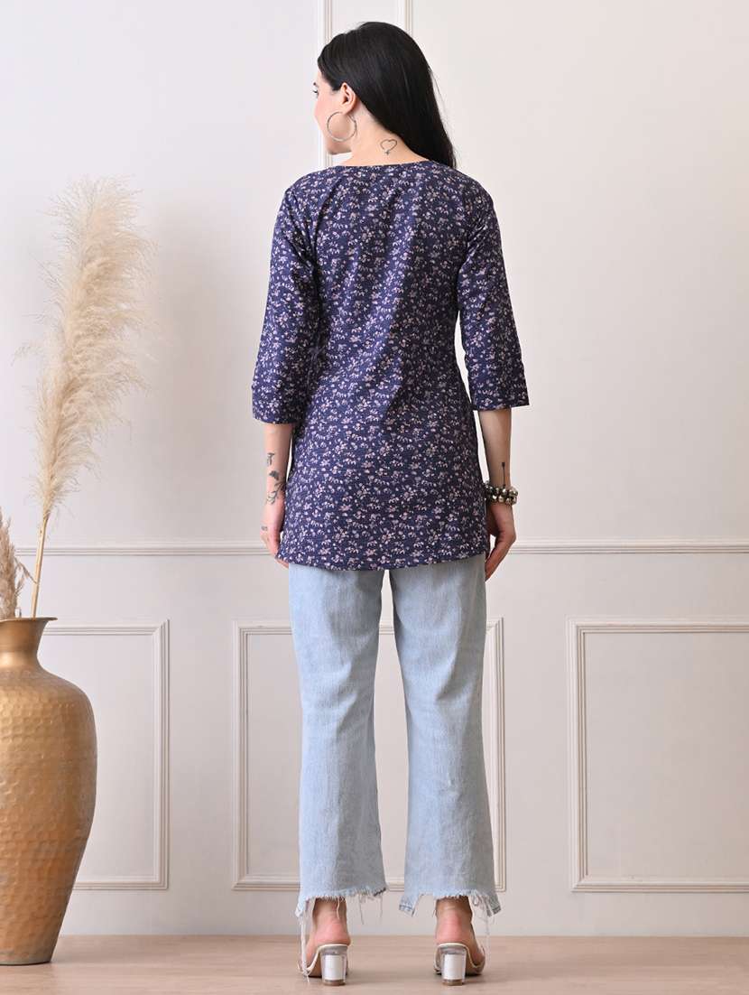 women printed three quarter sleeve straight kurti - 22079859 - Standard Image - 4