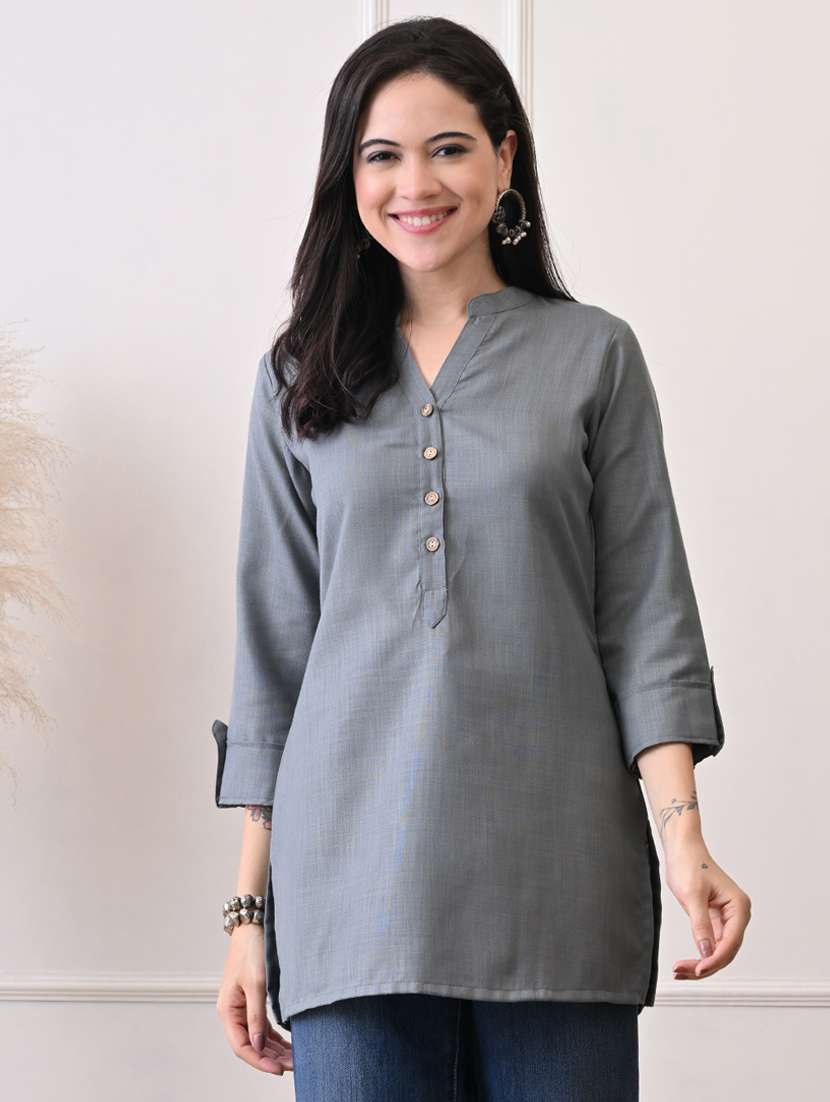 women solid three quarter sleeve straight kurti
