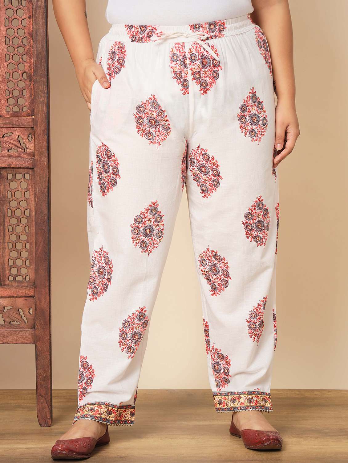 women three quarter sleeve kurta pant with dupatta set - 22080559 - Standard Image - 4