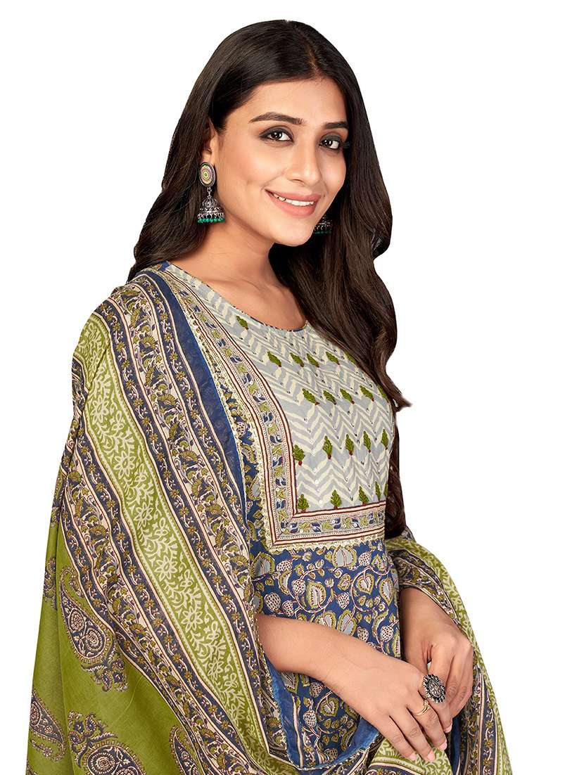 women three quarter sleeve kurta pant with dupatta set - 22080560 - Standard Image - 4