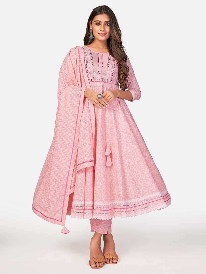 women three quarter sleeve kurta pant with dupatta set