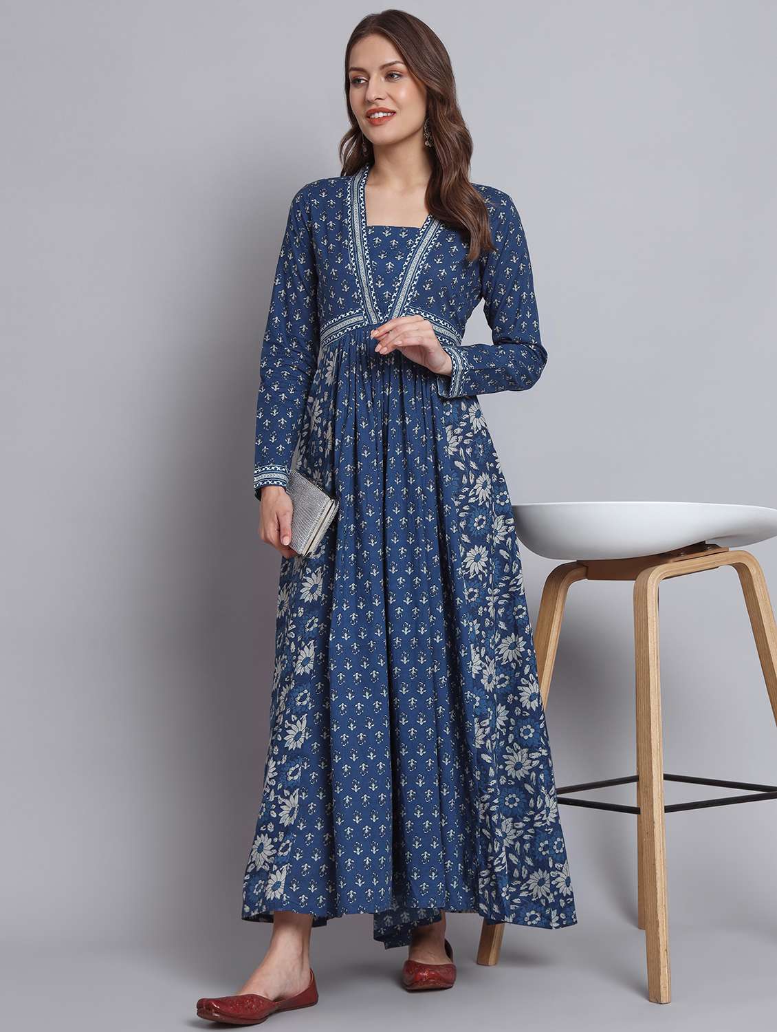 women printed long sleeve flared kurta