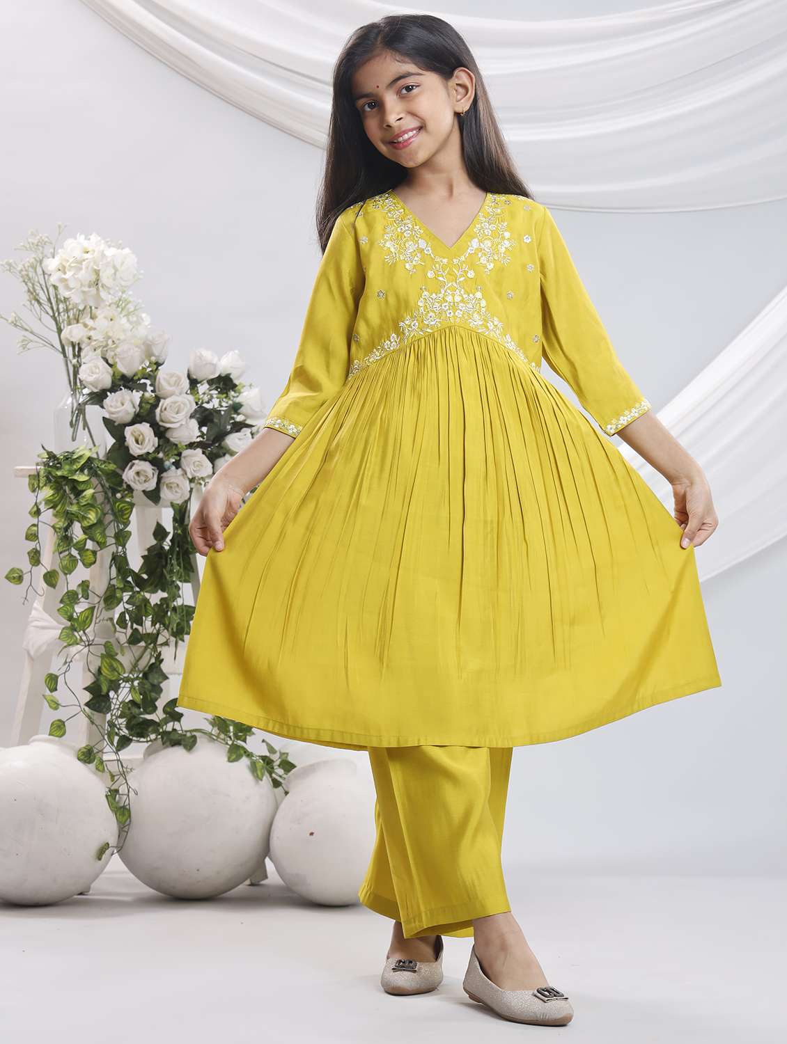 white silk blend suit set - 22080643 -  Standard Image - 1