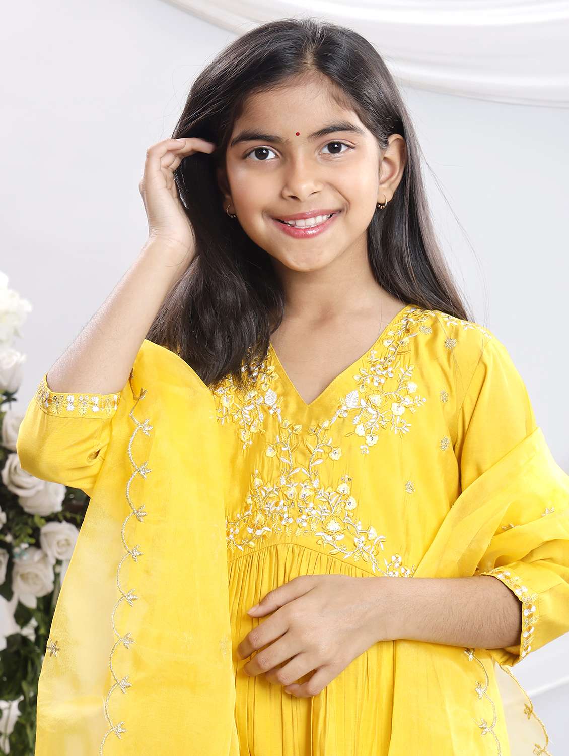 yellow silk blend suit set - 22080675 - Standard Image - 4