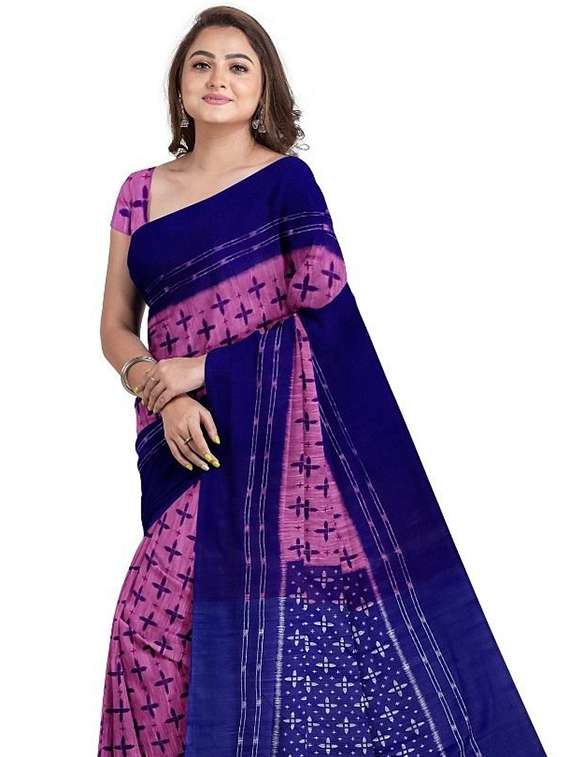 women self design handloom saree with blouse - 22081649 -  Standard Image - 1