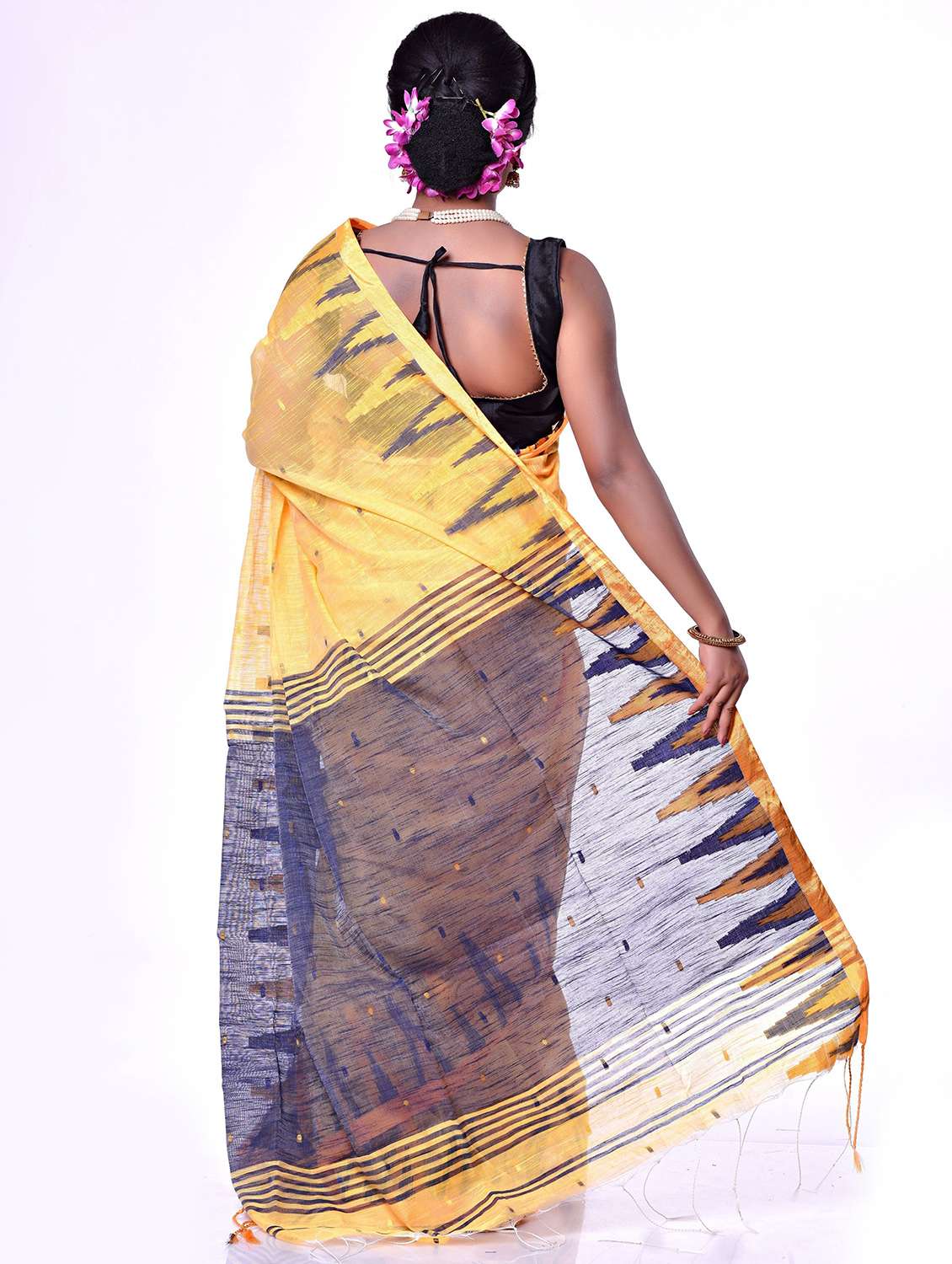 women self design handloom saree with blouse - 22081704 -  Standard Image - 1