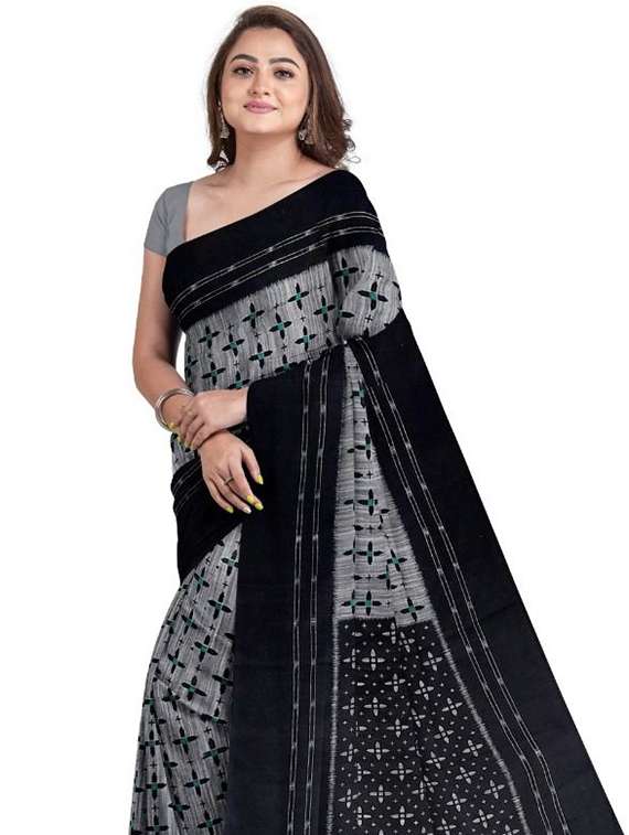 women self design handloom saree with blouse - 22081734 -  Standard Image - 1