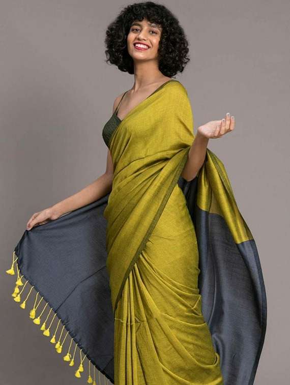 women solid handloom saree with blouse - 22081760 -  Standard Image - 1